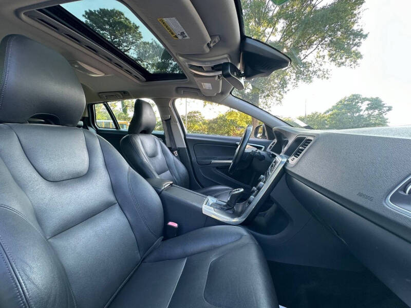 2015 Volvo V60 T5 Drive-E Premier