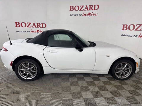 2016 Mazda MX-5 Miata Sport