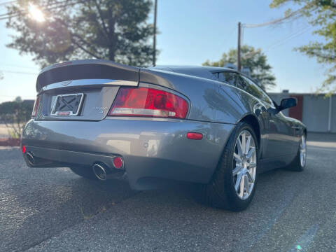 2005 Aston Martin V12 Vanquish S