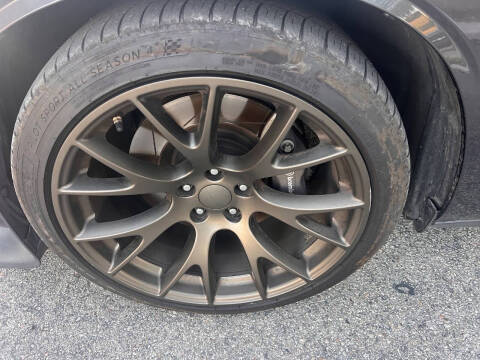 2016 Dodge Challenger 392 HEMI Scat Pack Shaker