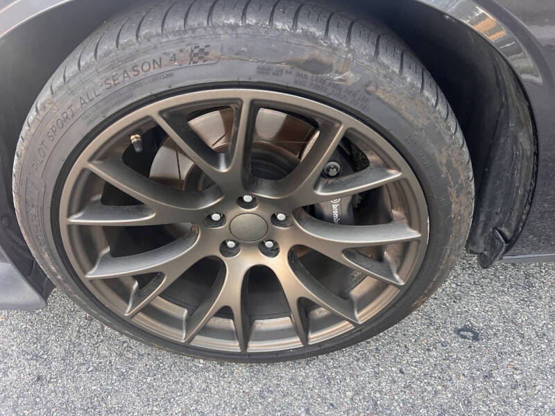 2016 Dodge Challenger 392 HEMI Scat Pack Shaker