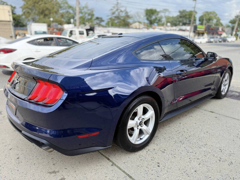 2019 Ford Mustang EcoBoost