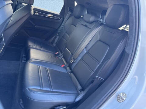 2021 Porsche Cayenne GTS