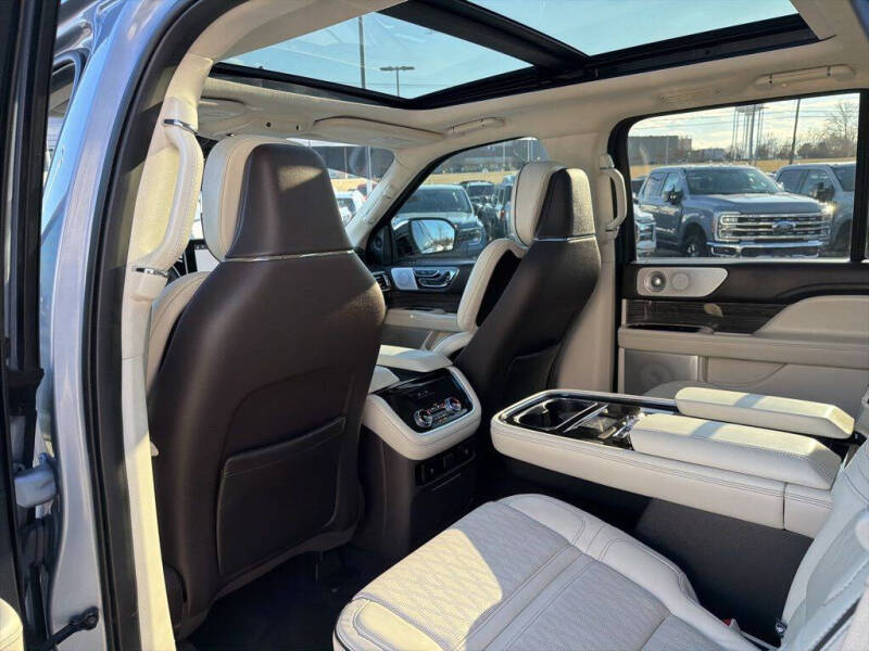 2021 Lincoln Navigator Black Label