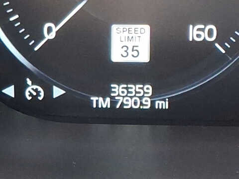 2021 Volvo XC60 T5 Momentum