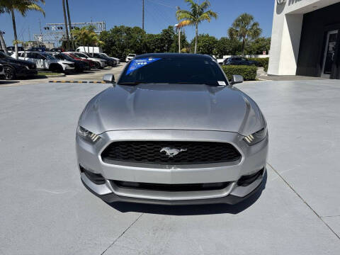 2016 Ford Mustang V6