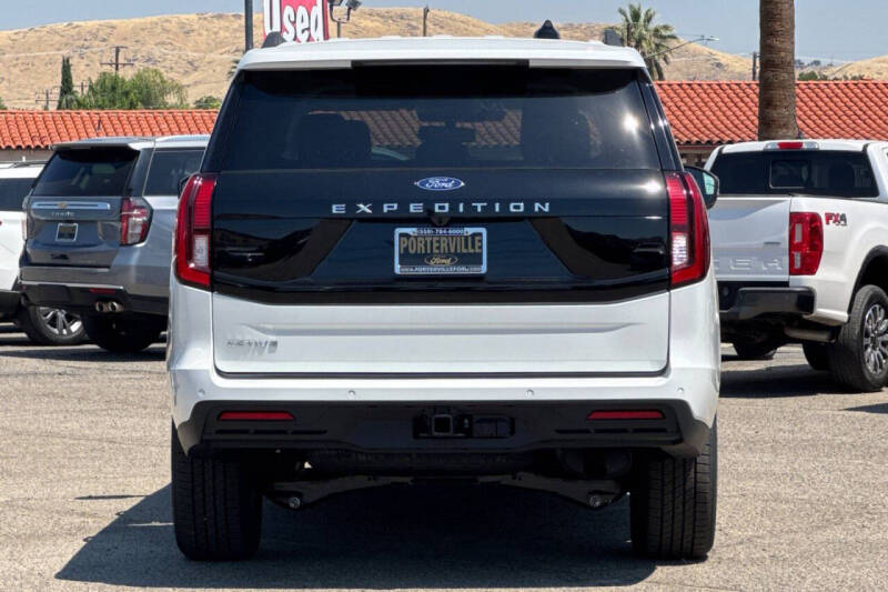 2026 Ford Expedition Active