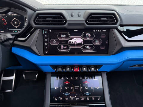 2025 Lamborghini Urus SE