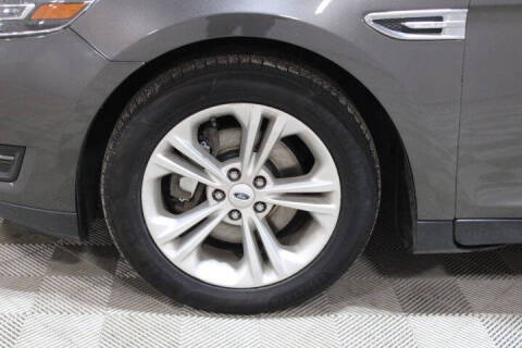 2018 Ford Taurus SEL