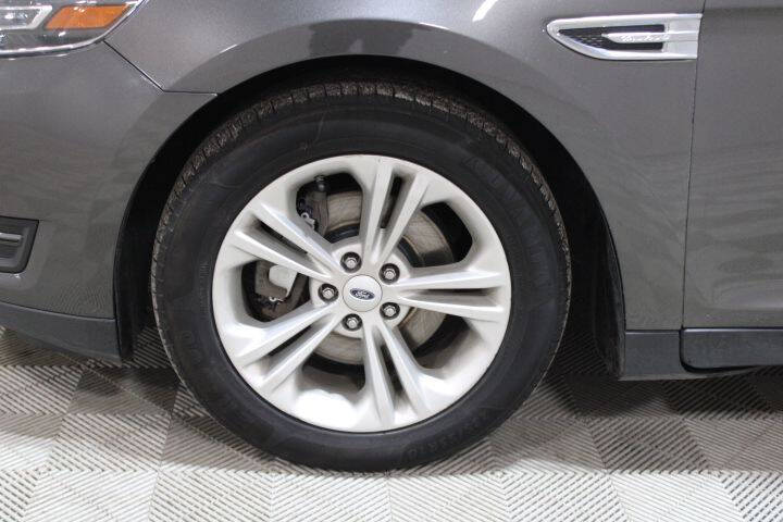 2018 Ford Taurus SEL