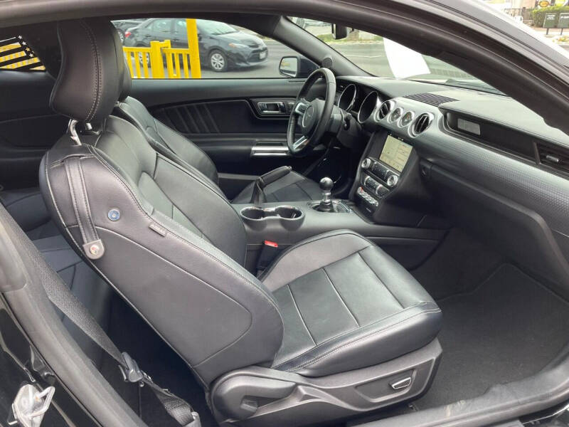 2017 Ford Mustang GT Premium