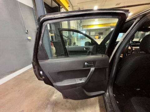 2009 Ford Focus SES