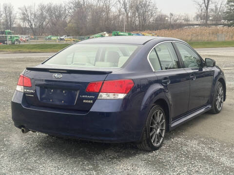 2011 Subaru Legacy 2.5i Premium