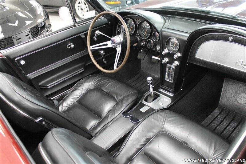 1965 Chevrolet Corvette 46