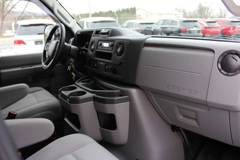 2024 Ford E-Series E-350 SD