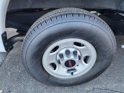 2023 GMC Savana 2500