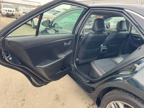 2015 Toyota Camry SE