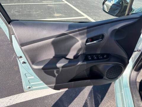 2017 Toyota Prius Three Touring