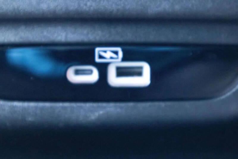 2021 Chrysler Pacifica Hybrid Touring L