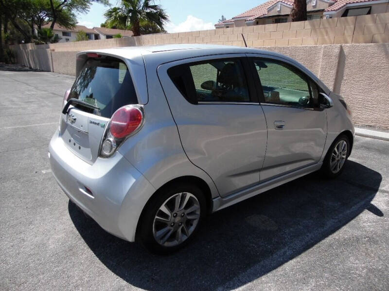 2014 Chevrolet Spark 2LT photo 10