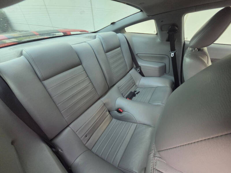 2006 Ford Mustang GT Deluxe