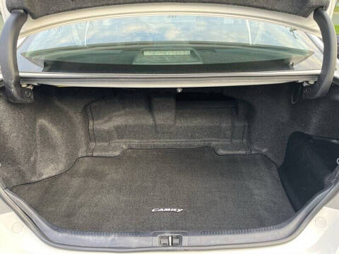 2017 Toyota Camry Hybrid XLE