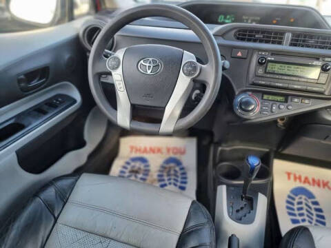 2013 Toyota Prius c Three