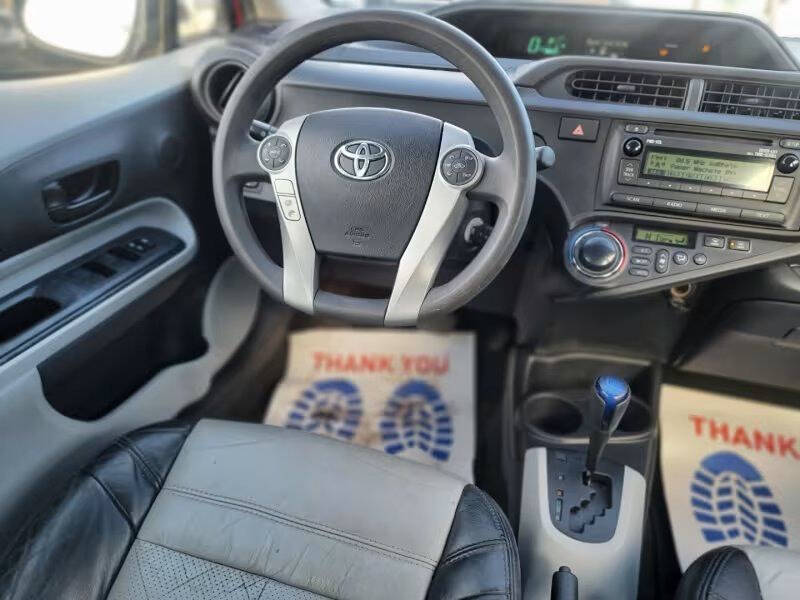 2013 Toyota Prius c Three