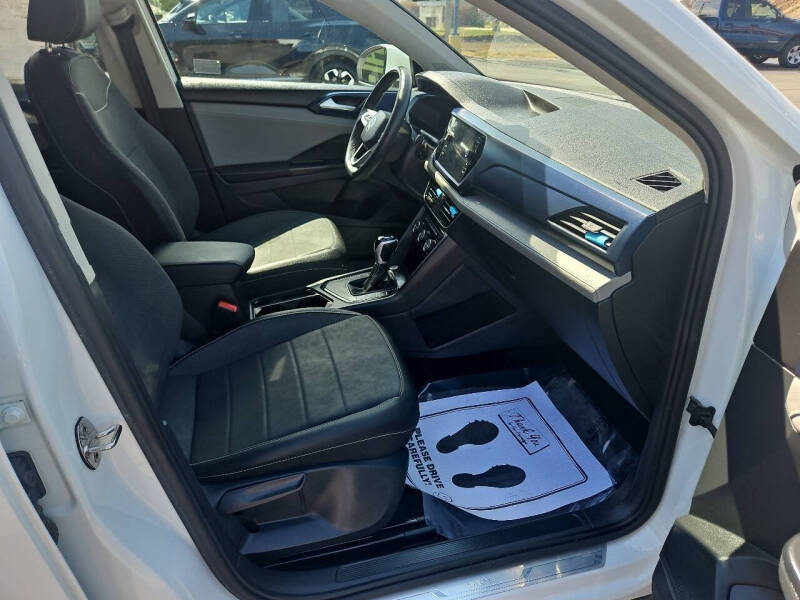 2024 Volkswagen Taos SE