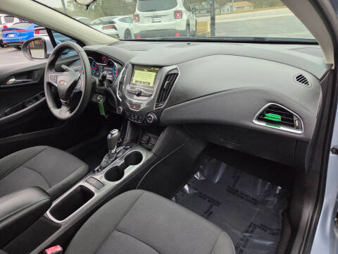 2018 Chevrolet Cruze LT Auto