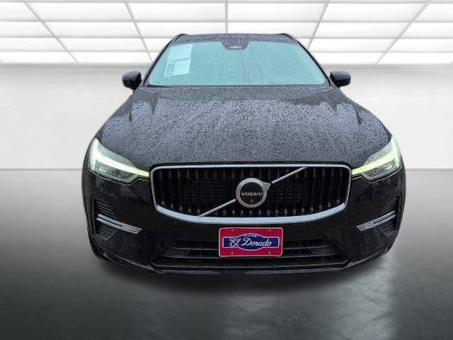 2022 Volvo XC60 B5 Momentum