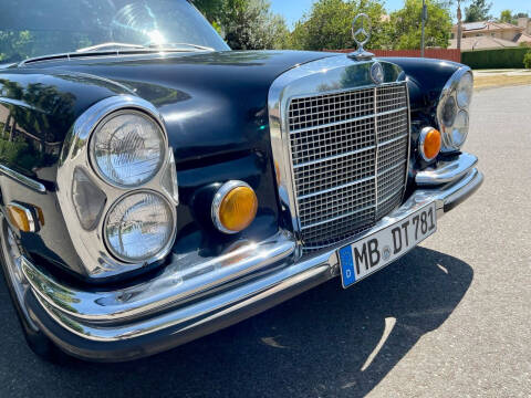 1972 Mercedes-Benz 280-Class