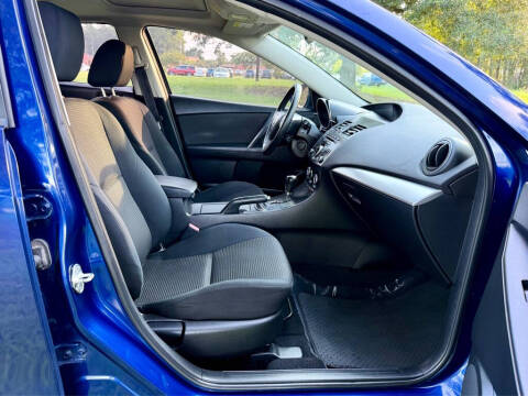 2013 Mazda MAZDA3 i Touring