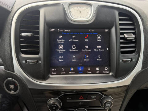 2018 Chrysler 300