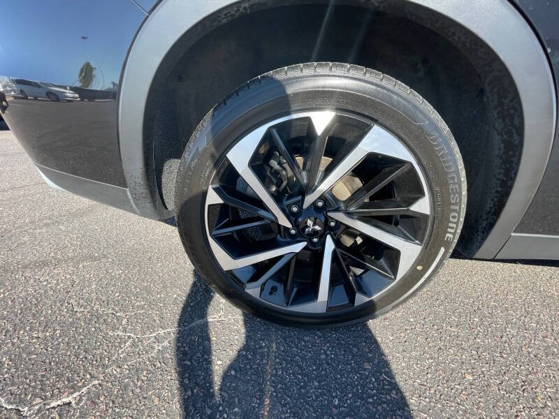 2024 Mitsubishi Outlander SE