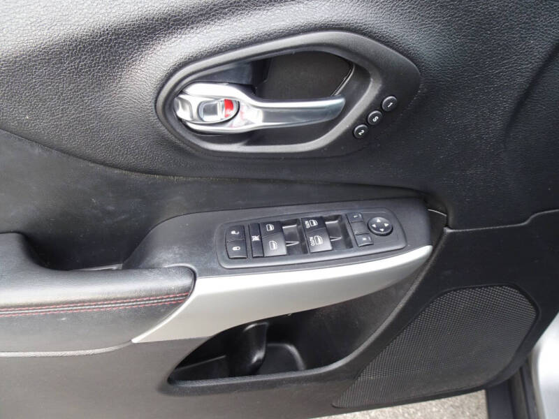 2017 Jeep Cherokee Trailhawk L Plus