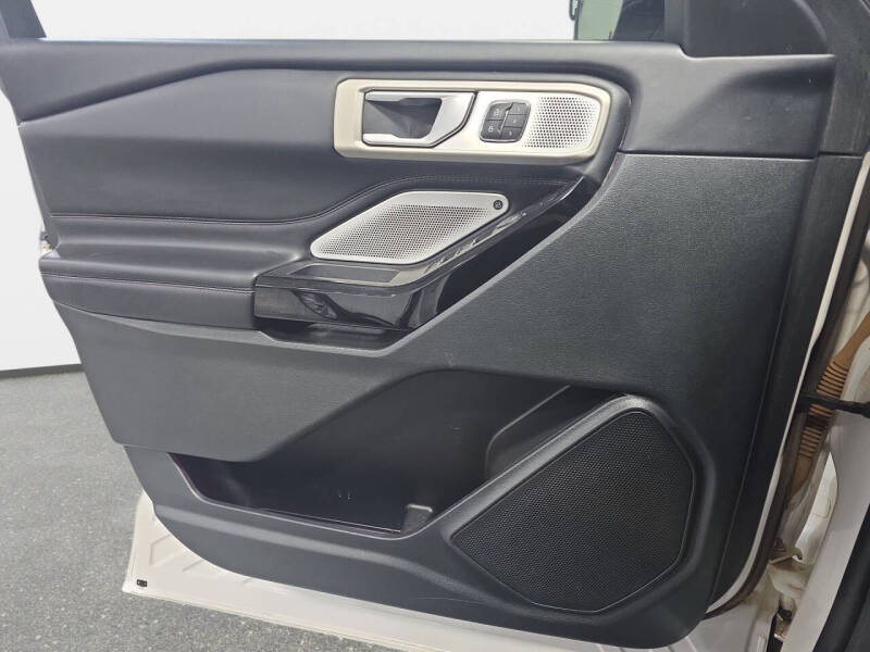 2023 Ford Explorer Platinum