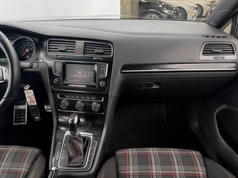 2015 Volkswagen Golf GTI S