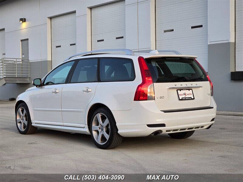 2011 Volvo V50 T5 R-Design