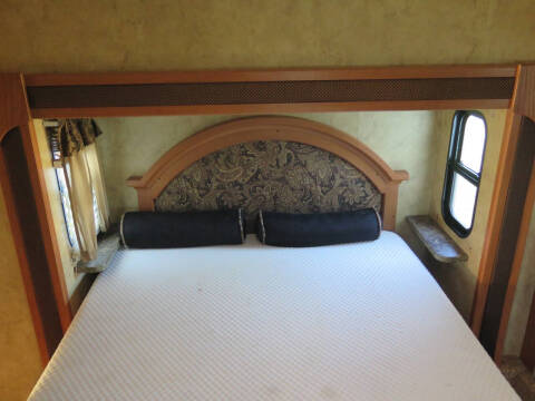 2010 Keystone RV Cougar