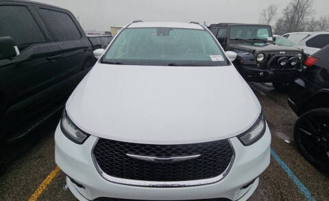 2022 Chrysler Pacifica Touring L