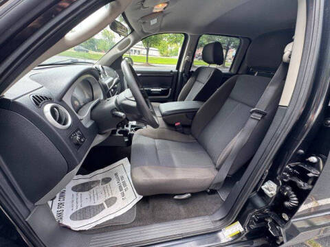 2008 Mitsubishi Raider LS