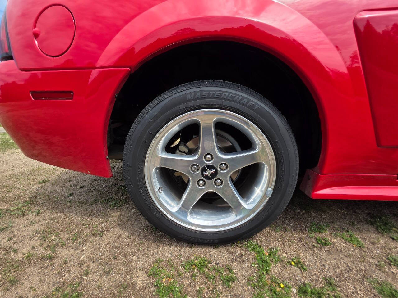 2004 Ford Mustang 73