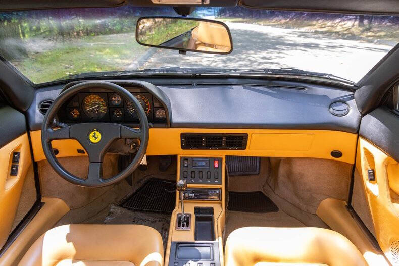 1989 Ferrari Mondial T