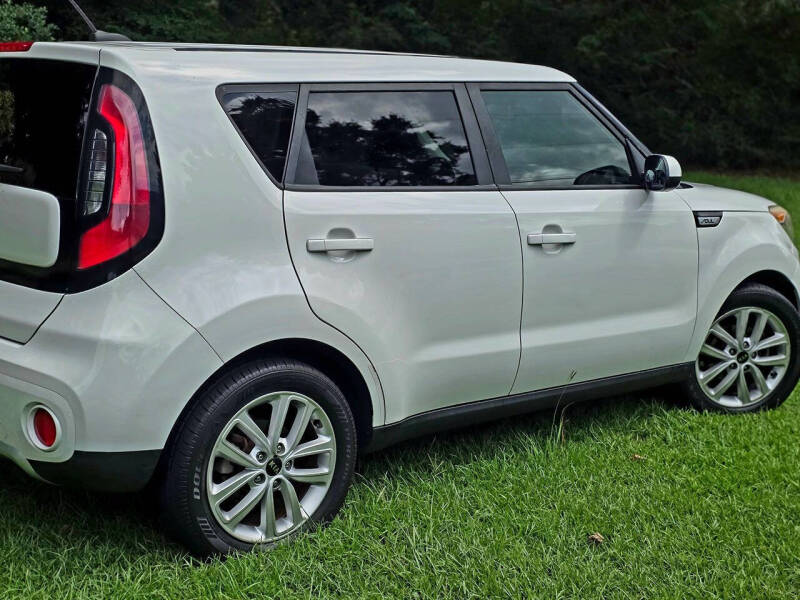 2018 Kia Soul +