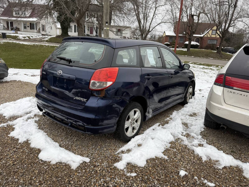 2003 Toyota Matrix Base's photo