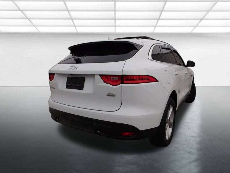 2019 Jaguar F-PACE 25t Premium