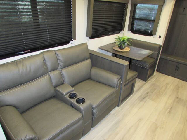 2026 ARCADIA SELECT 24R