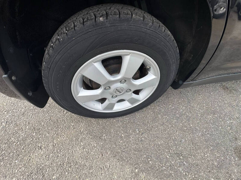 2009 Nissan Versa 1.8 S