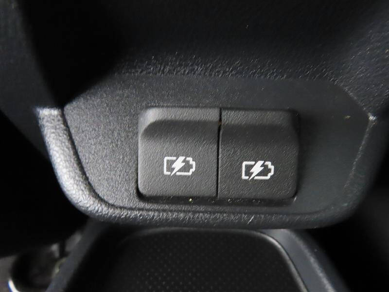2023 Nissan LEAF S